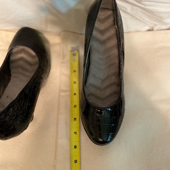 Avon black heels size 8  New - Picture 11 of 11